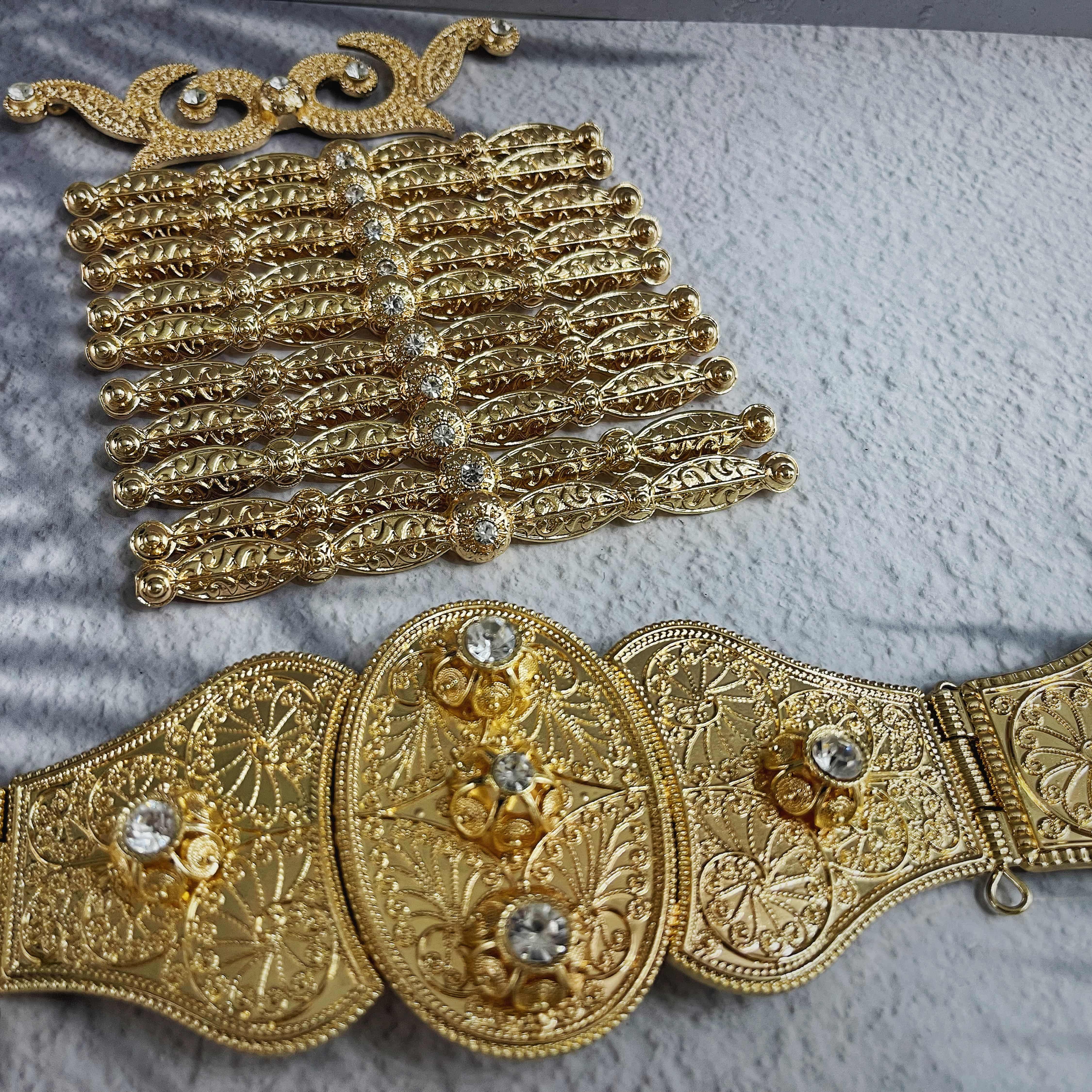 Women's Russian Wedding Chest  - Body Jewelry Harness recensie en prijs