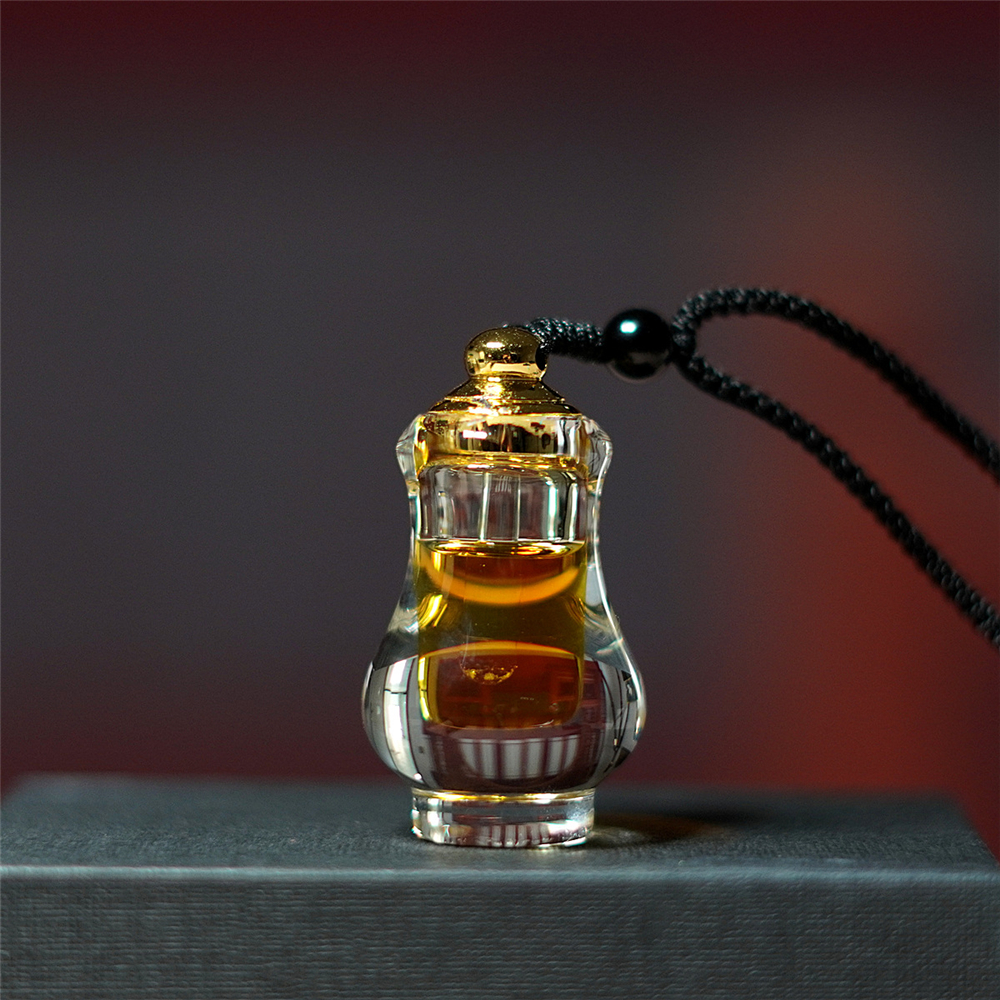 Agarwood Essential Oil Pendant - Body Jewelry Co recensie en prijs