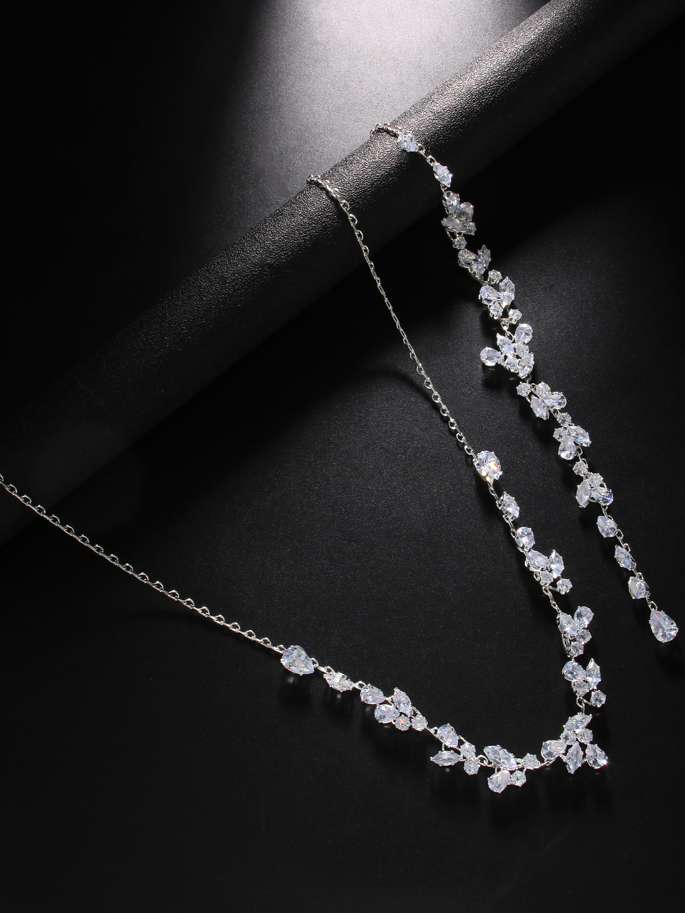 Crystal Leaf Backdrop Necklace - Body Jewelry Rhinestone recensie en prijs
