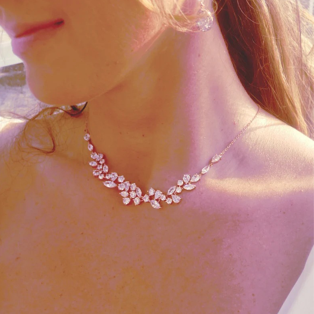 Crystal Leaf Backdrop Necklace - Body Jewelry Rhinestone recensie en prijs