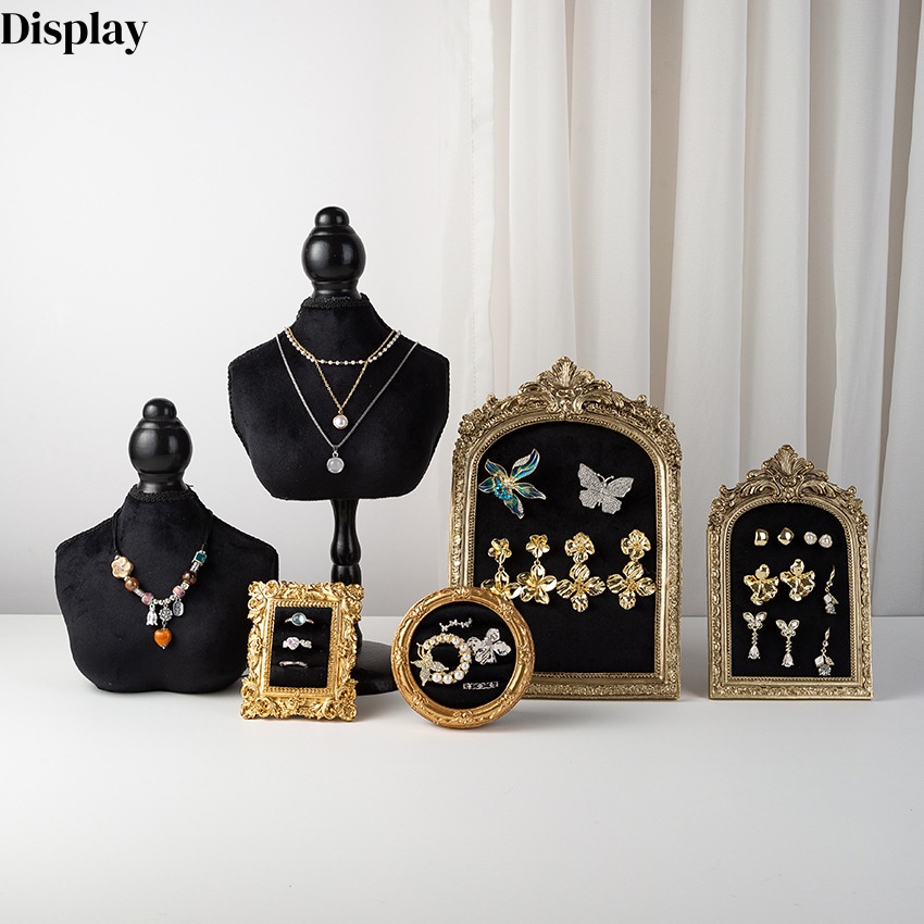 Black Velvet Bust Form Jewelry - Body Jewelry Store recensie en prijs