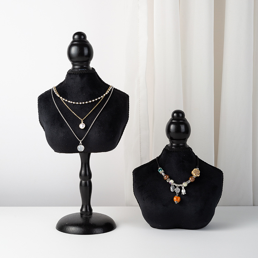 Black Velvet Bust Form Jewelry - Body Jewelry Store recensie en prijs